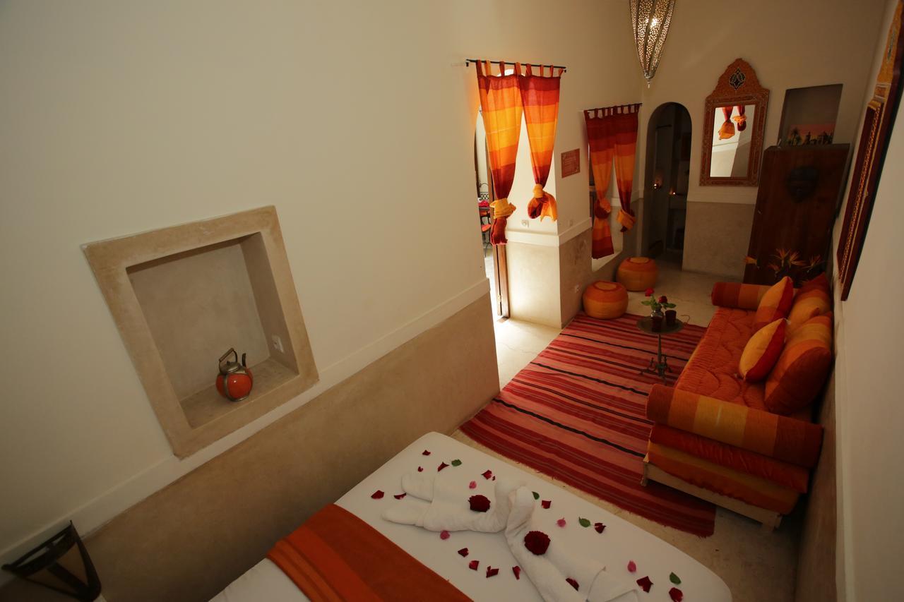 Riad White Flowers Marrakesh Extérieur photo